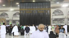 أمطار غزيرة تغمر أقدس بقاع الأرض .. التفاصيل الكاملة