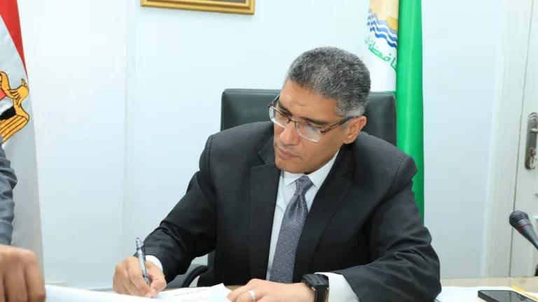 بعد حركة التغييرات: تكليفات محافظ الجيزة لرؤساء الوحدات القروية .. هل تحمل مفاجآت جديدة؟