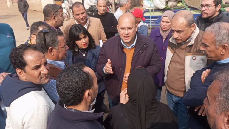 بخطى ثابتة.. نائب محافظ الجيزة يقود التحول في خدمات القرى