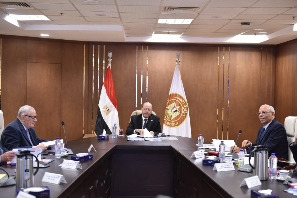 جبران: الحماية الاجتماعية للعمال تتصدر أولويات الدولة في مواجهة الأزمات