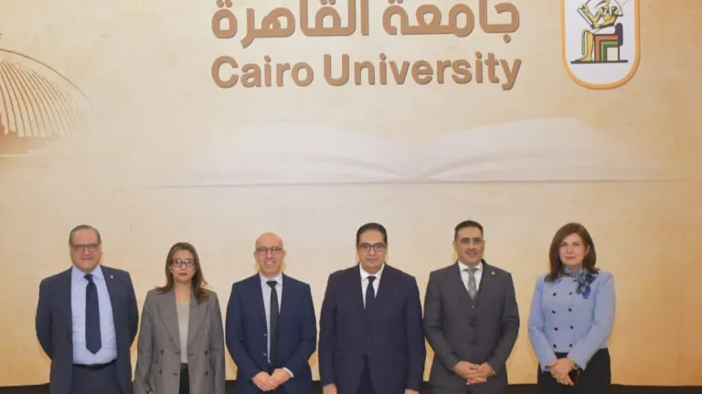 شراكة جامعة القاهرة والجامعة الفرنسية تكشف عن مشاريع علمية غير مرئية تسعى لتغيير العالم
