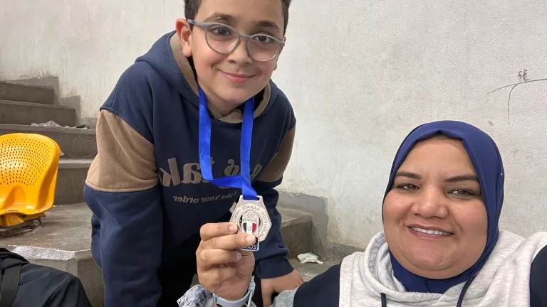 حواديت اون لاين تهنئ حمزة محمد بالفوز بالميدالية الفضية في بطولة الجيزة