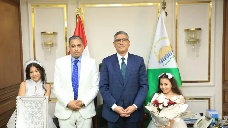تعليم الجيزة يعزز الانتماء بتقديم تهنئة خاصة للمحافظ بمناسبة عيد الفطر والعيد القومي