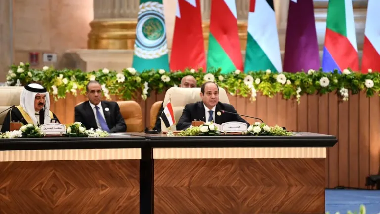 السيسي للعالم: غزة لن تُمحى .. ومصر تتحرك لإنقاذ الفلسطينيين .. هذه هى خطة الاعمار .. اهم بنودها ربط الإعمار بمسار سياسي وأمني شامل