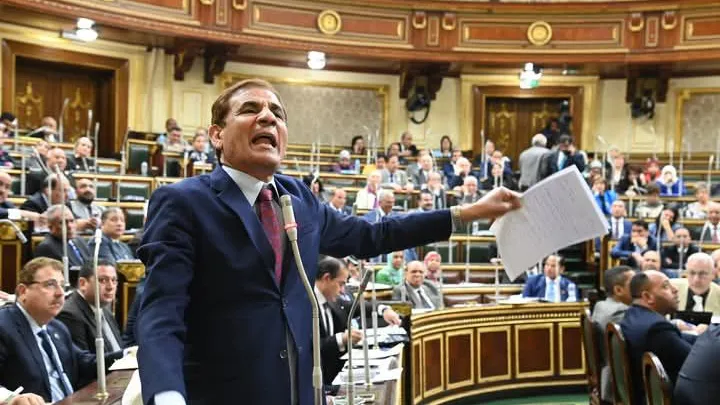 معركة تحت القبة: معارضة شرسة من "الوفد" ومواجهة صارمة من الأغلبية