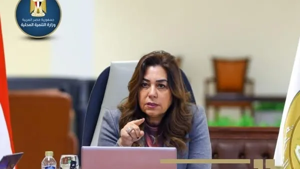 قدسية ساحة المسجد لم تُرهب سكرتير عام محافظة سوهاج .. فأسقطته الوزيرة دون تردد