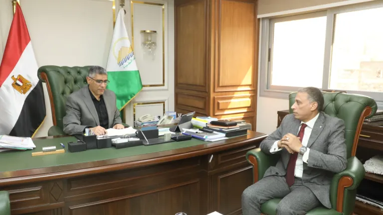 محافظ الجيزة: انطلاقة جديدة للعملية التعليمية وتطبيق شامل لنظام البوكليت بالشهادة الإعدادية