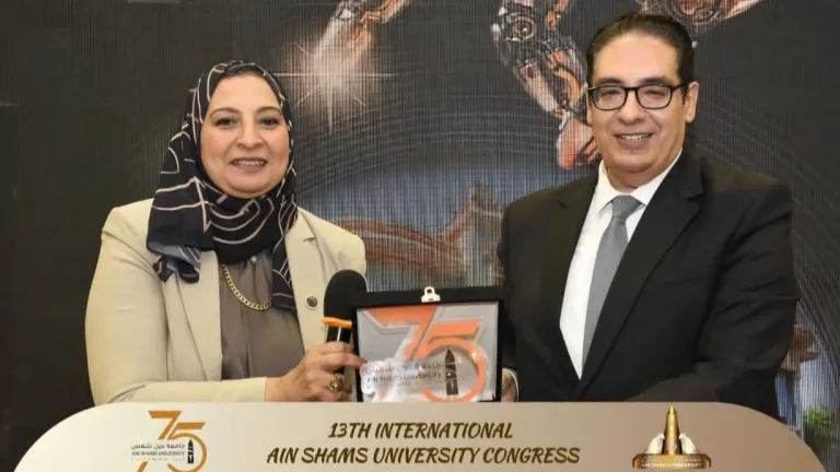 الجامعات الأهلية بين الاستدامة والابتكار .. قراءة في خطاب رئيس جامعة القاهرة