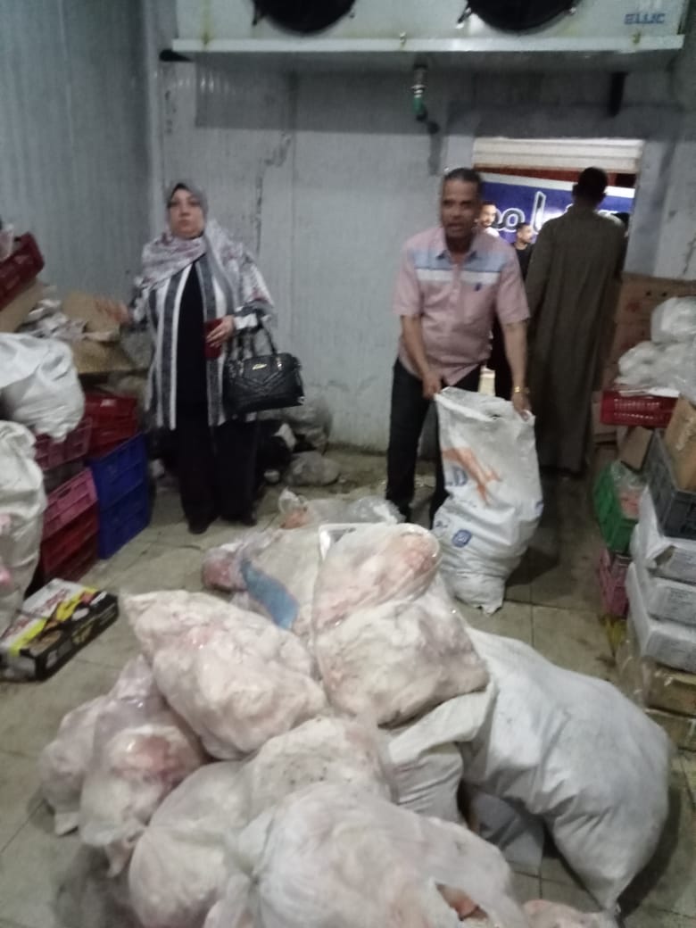 حملات لا تعرف الرحمة .. الجيزة تكشف أسرار اللحوم الفاسدة 1 حملات لا تعرف الرحمة .. الجيزة تكشف أسرار اللحوم الفاسدة