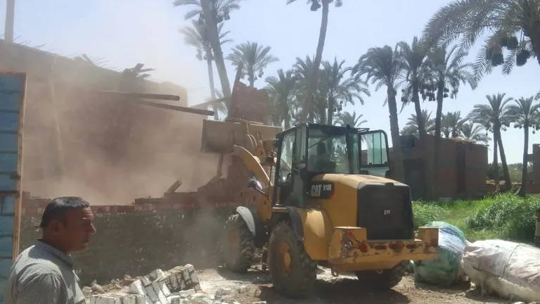 الأرض للدولة .. والجرافة لمن يخالف! إزالة تعديات ضخمة في البدرشين