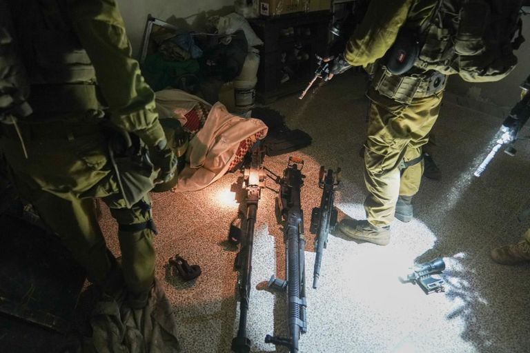 ليلاً وفي العمق السوري .. إسرائيل تمسك بعناصر من “حماس”