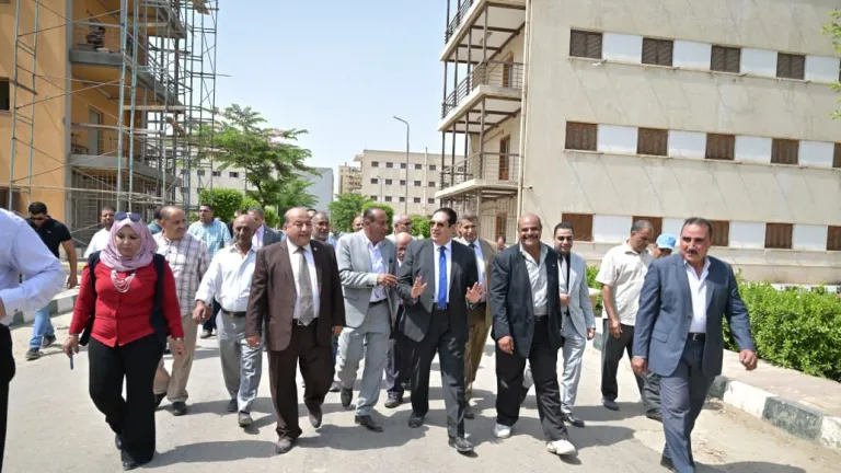 رئيس جامعة القاهرة يقود خطة تطوير المدن الجامعية ويوجه بسرعة الإنجاز استعدادًا للعام الجديد