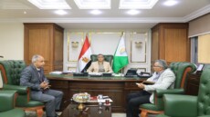 محافظ الجيزة ومساعد وزير الصحة .. خطة عاجلة لإنقاذ المستشفيات