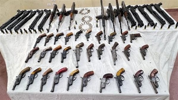 الداخلية تحبط إمبراطورية سلاح ومخدرات بالصعيد .. مقتل 4 من أخطر المجرمين في قنا