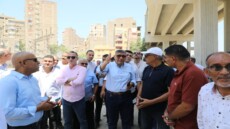محافظ الجيزة يسير على الأقدام لمتابعة أعمال التطوير بمحيط مستشفى بولاق الدكرور ومحطة مترو الجامعة