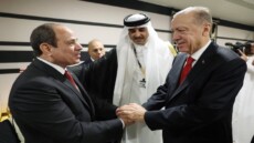 من الدوحة .. لقاء السيسي وأردوغان يرسم ملامح مرحلة جديدة ويكشف كواليس أخطر مما ظهر للإعلام حول غزة