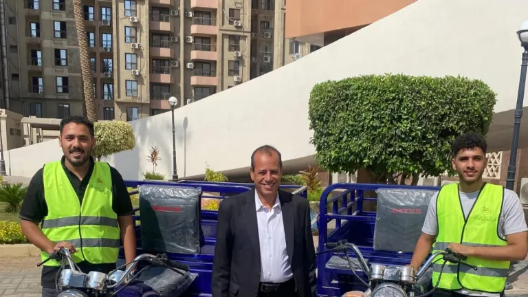 من دهشور إلى باقي المراكز .. الجيزة تدشن مشروع توزيع التروسيكلات لدعم النظافة
