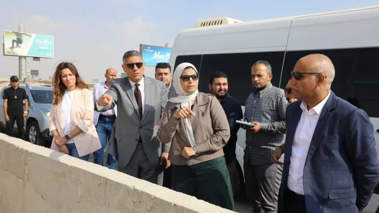 النجار في جولة مفاجئة: أعمال تجميل وتشجير تغير وجه مدخل المطار