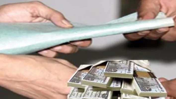 الرشوة على المائدة! .. سقوط مدير تنظيم الموسكي داخل مطعم شهير
