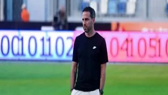 الزمالك يُطيح بفيريرا ويُسند القيادة لعبد الرؤوف استعدادًا للسوبر المحلي