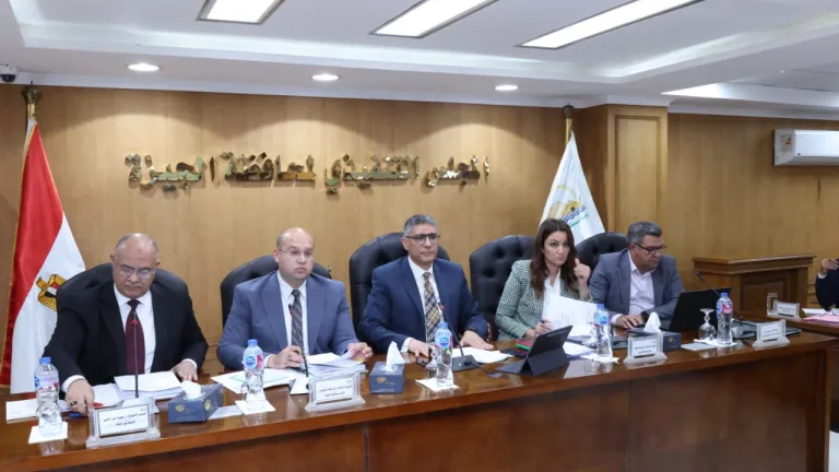 من سيحصد لقب المدينة والوحدة المثالية؟ محافظ الجيزة يكشف الخريطة الجديدة للتنافس