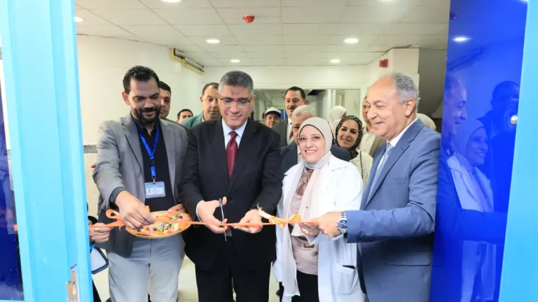 خطوة جديدة لحماية أطفال الجيزة .. النجار يفتتح وحدة عناية مركزة لحديثي الولادة