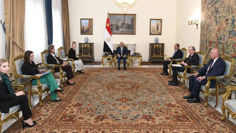 تحركات هادئة واتفاقات مرتقبة .. ماذا دار بين السيسي ومسؤولة الاتحاد الأوروبي؟