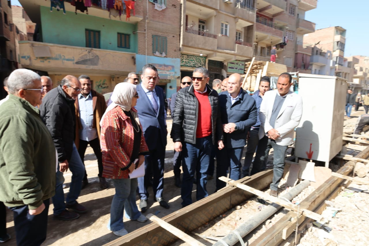 من مسجد الشهداء إلى أم خنان .. تطوير محور مروري يخدم آلاف المواطنين