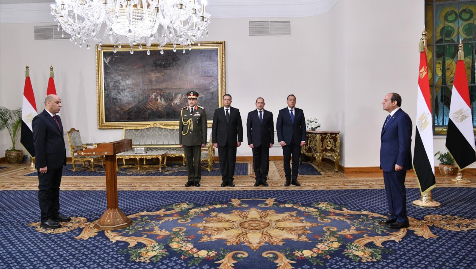 حسن رداد بعد اليمين الدستورية: بناء الإنسان أولًا .. وسوق عمل جديد على الطريق