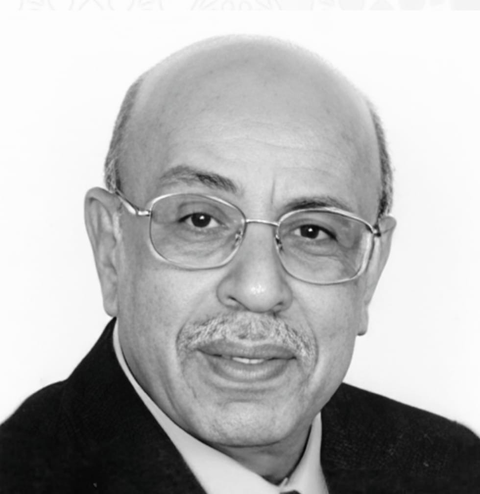 جامعة القاهرة تنعى الدكتور مفيد شهاب رئيسها ووزير التعليم العالي الأسبق