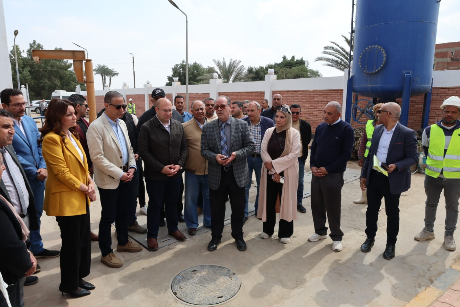 الأنصاري في قلب دهشور .. محطة الصرف التي تخفي مفاجآت كبيرة