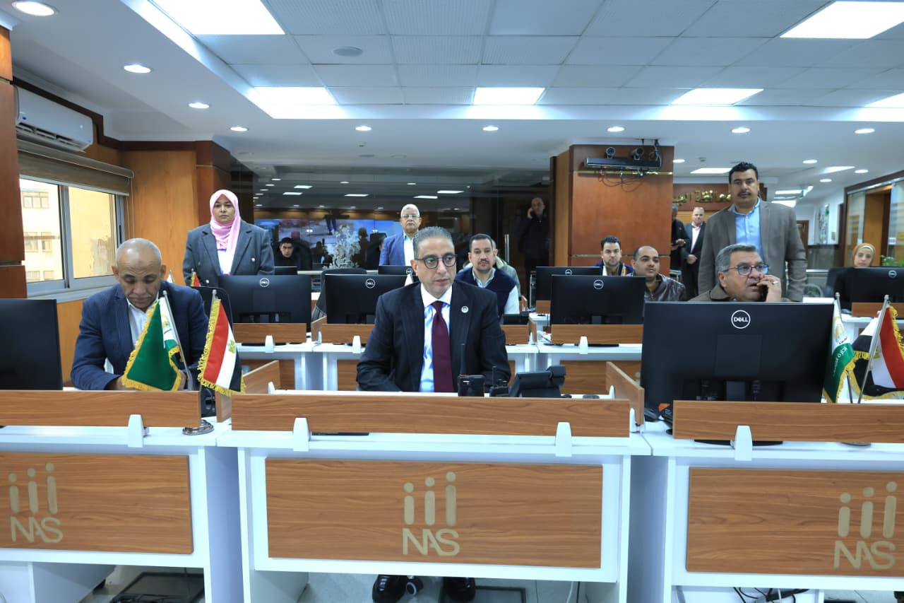 من قلب غرفة السيطرة .. تحرك حاسم لمحافظ الجيزة يوقف مخالفات البناء في أبو النمرس
