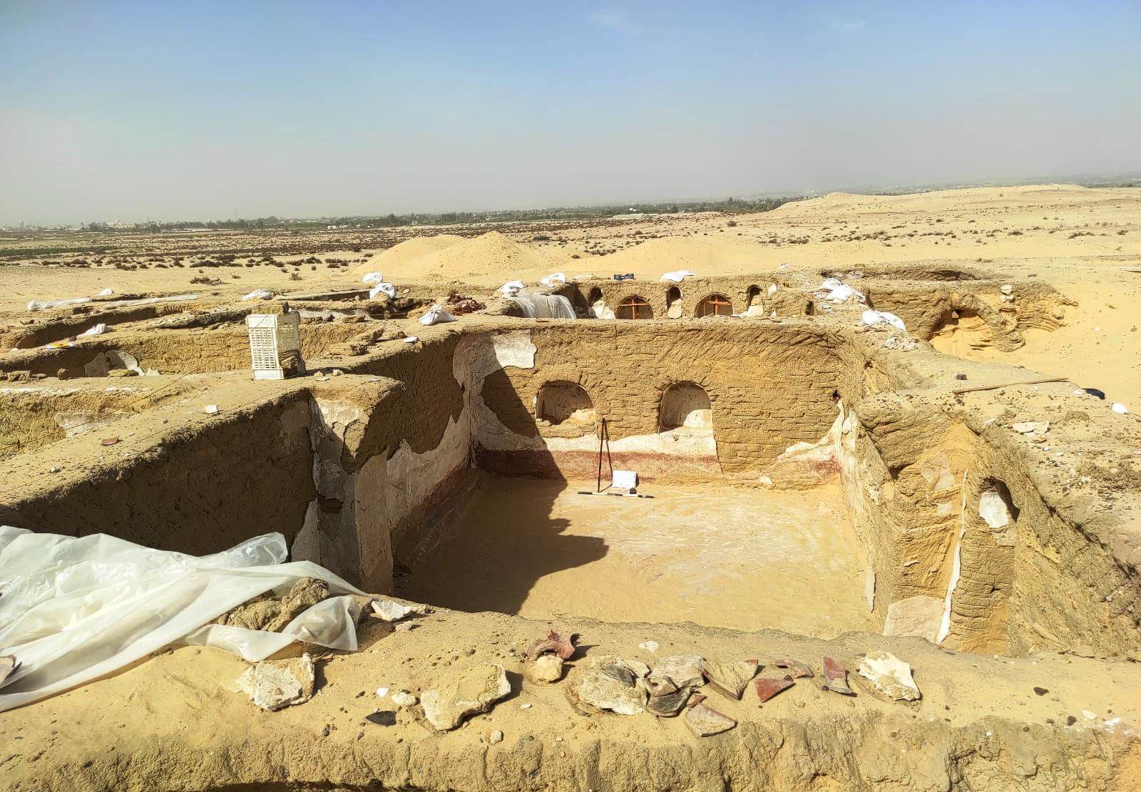 ما الذي كشفته الرمال في وادي النطرون؟ الإجابة تدهش العلماء