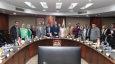 الصحفيون يضعون أزمات الجيزة على طاولة الأنصاري .. والمحافظ يفاجئ الجميع