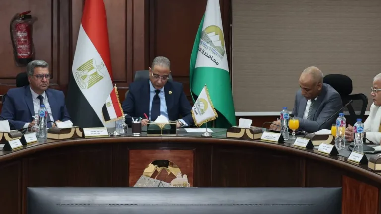 استجابة فورية لـ "حواديت أون لاين" محافظ الجيزة يوجّه بمعاينة عاجلة لمدخل مزلقان الحوامدية والطريق الرابط بالبدرشين