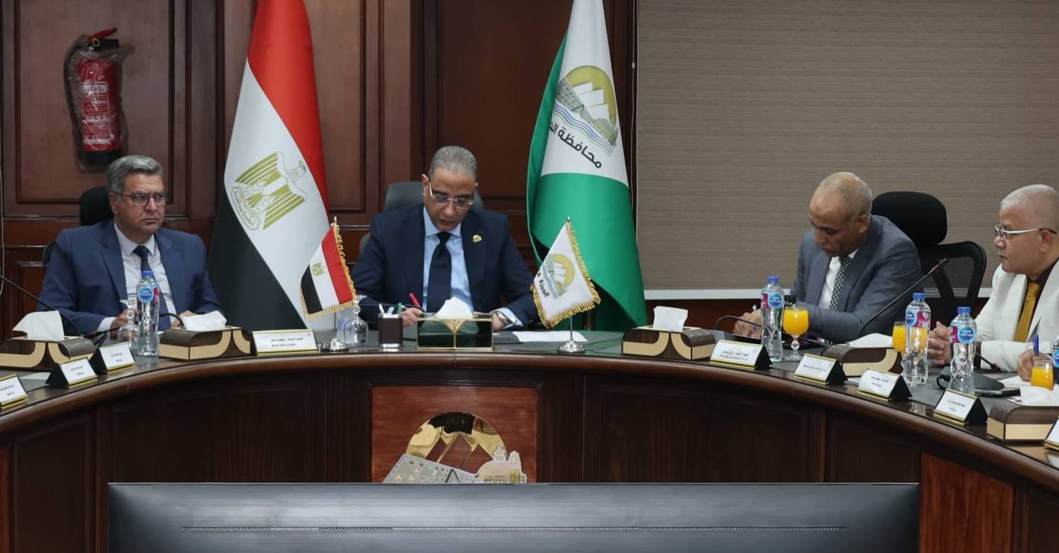 استجابة فورية لـ "حواديت أون لاين" محافظ الجيزة يوجّه بمعاينة عاجلة لمدخل مزلقان الحوامدية والطريق الرابط بالبدرشين