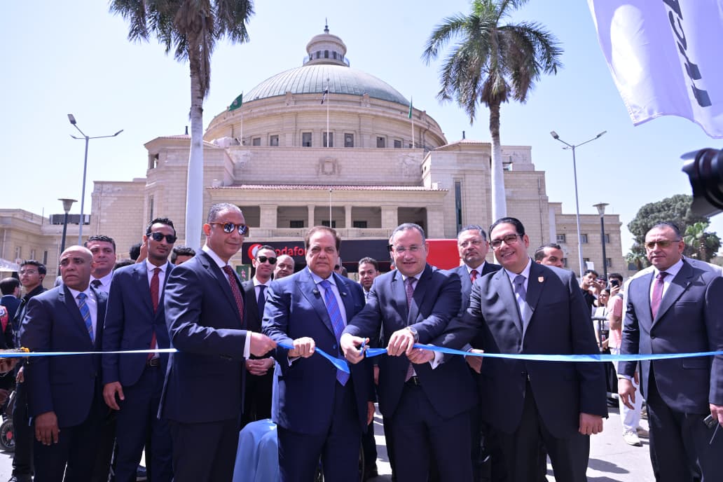 جامعة القاهرة تُطلق أكبر ملتقى توظيف .. 5 آلاف فرصة تنتظر الشباب