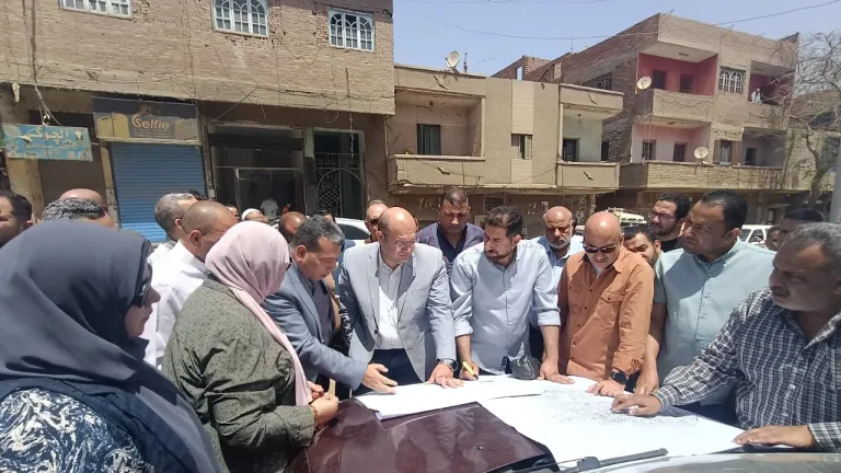 نائب محافظ الجيزة يتفقد مشروعات الصرف الصحي بمركز أبو النمرس وبعطى هذه التوجيهات