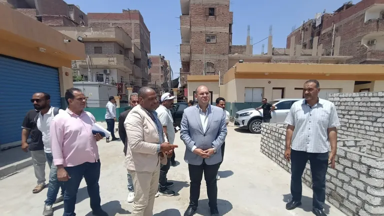 حياة كريمة تغيّر ملامح الصف .. متابعة ميدانية لمشروعات الطرق والأسواق الحضارية