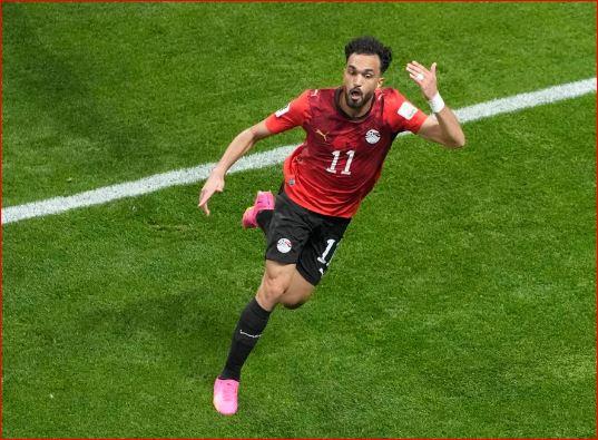 «مبروك للأرجنتين من دلوقتي» .. تصريحات زيكو وحسام حسن تشعل الجدل عالميًا و«ذا صن» تفتح ملف أزمة تحكيم مباراة مصر
