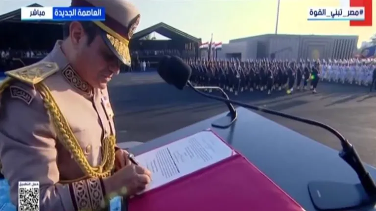 رسائل قوة من العاصمة الجديدة .. الرئيس السيسي يدشن مقر القيادة الاستراتيجية للدولة