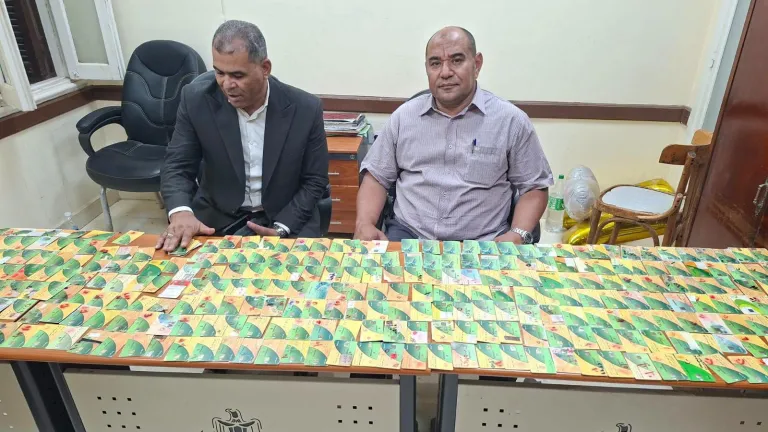 ضربة من العيار الثقيل .. تموين القاهرة يضبط 373 بطاقة تموينية داخل مخبز ويكشف حيلة الاستيلاء على الدعم