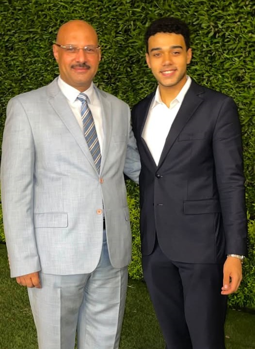 ليلة توهج فيها الفخر .. محمد إبراهيم حمودة يكتب اسمه بحروف التفوق في الثانوية العامة
