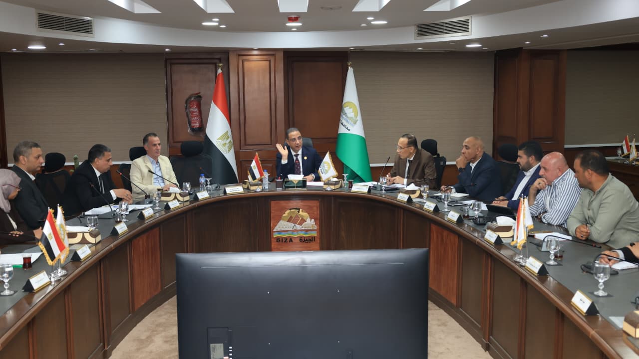 الجيزة تُحكم الرقابة على الكيانات التعليمية .. الأنصاري: لا بقاء للمخالفين ودعم كامل للملتزمين 1 الجيزة تُحكم الرقابة على الكيانات التعليمية .. الأنصاري: لا بقاء للمخالفين ودعم كامل للملتزمين