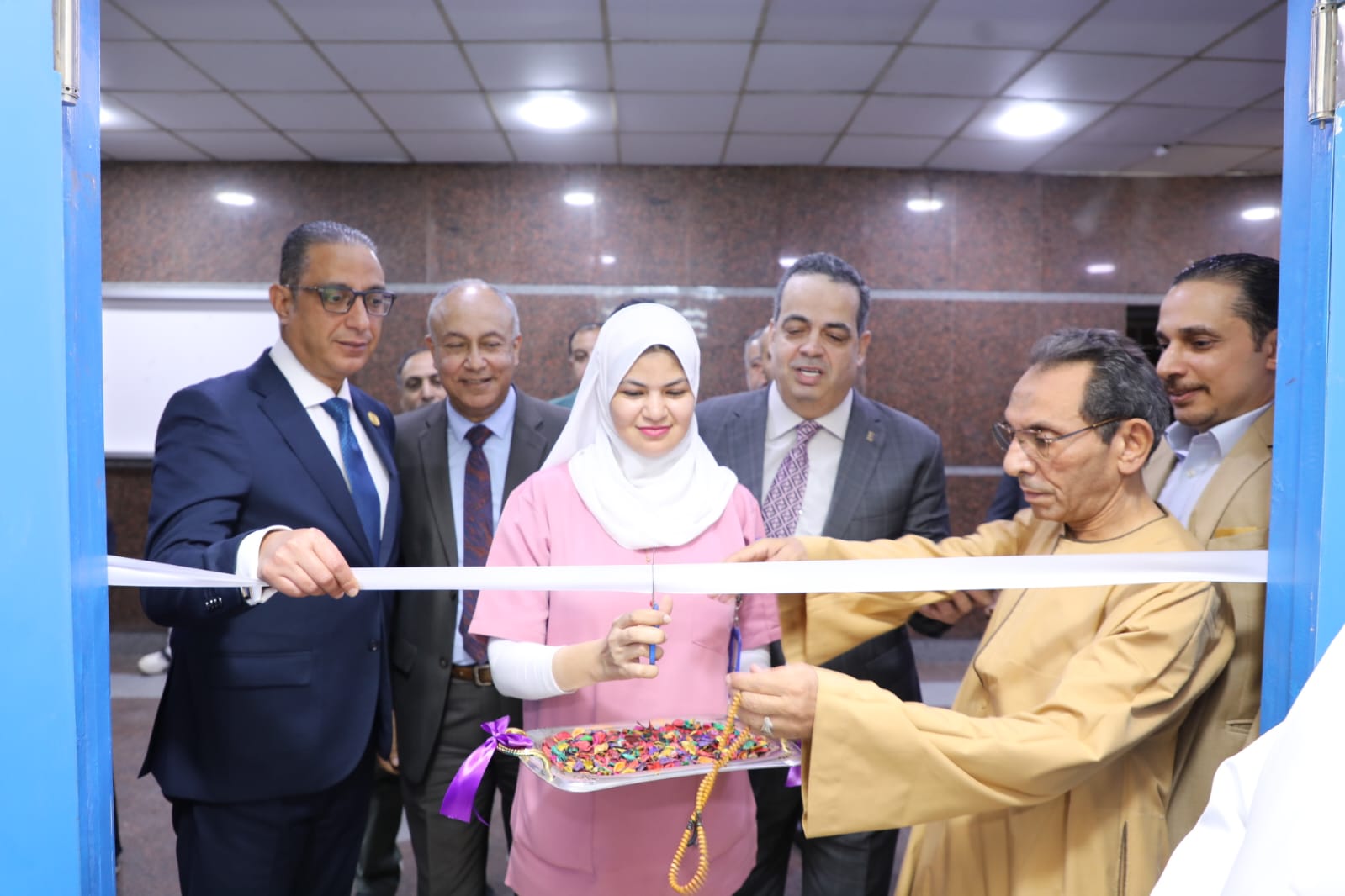 خدمات متخصصة لأول مرة .. محافظ الجيزة يزف بشرى لأهالي الحوامدية بافتتاح وحدتي القلب والمناظير 1 خدمات متخصصة لأول مرة .. محافظ الجيزة يزف بشرى لأهالي الحوامدية بافتتاح وحدتي القلب والمناظير