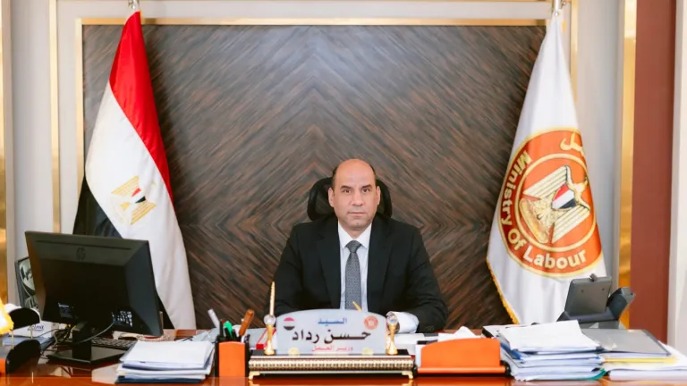 3070 فرصة عمل بمرتبات تصل لـ9500 جنيه .. وزارة العمل تعلن وظائف جديدة بمجموعة طلعت مصطفى وتكشف طريقة التقديم