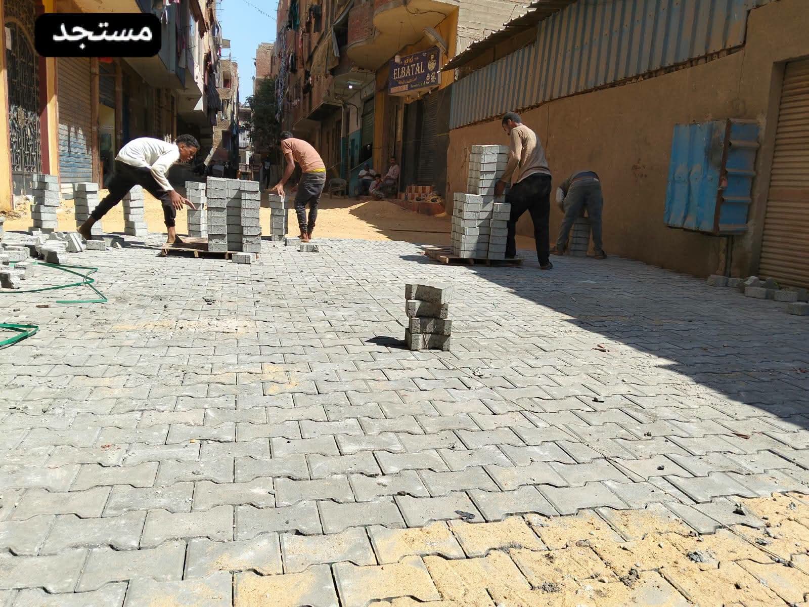 «الجيزة بتتغير».. الأسفلت يعود إلى شوارع الوراق والإنترلوك يفتح طريقًا جديدًا في جنوب الجيزة