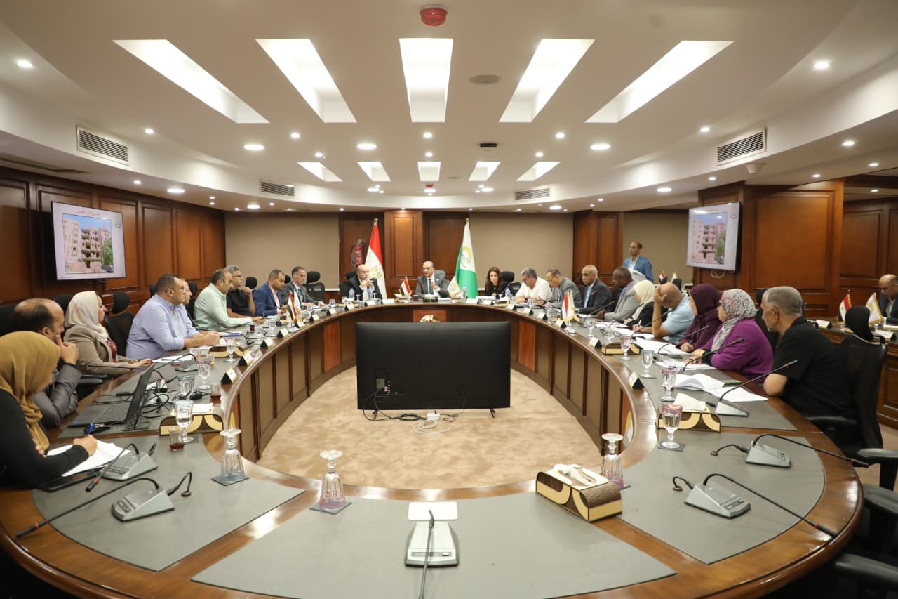 «الأنصاري يحسمها» .. شكاوى المواطنين تفتح ملفات مخالفات البناء بالجيزة وقرارات عاجلة بالإزالة والتحرك القانوني 1 «الأنصاري يحسمها» .. شكاوى المواطنين تفتح ملفات مخالفات البناء بالجيزة وقرارات عاجلة بالإزالة والتحرك القانوني