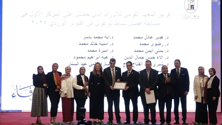 بين الحياة والموت كانوا هناك .. جامعة القاهرة تكرّم أبطالًا صنعوا المستحيل وأنقذوا الأرواح